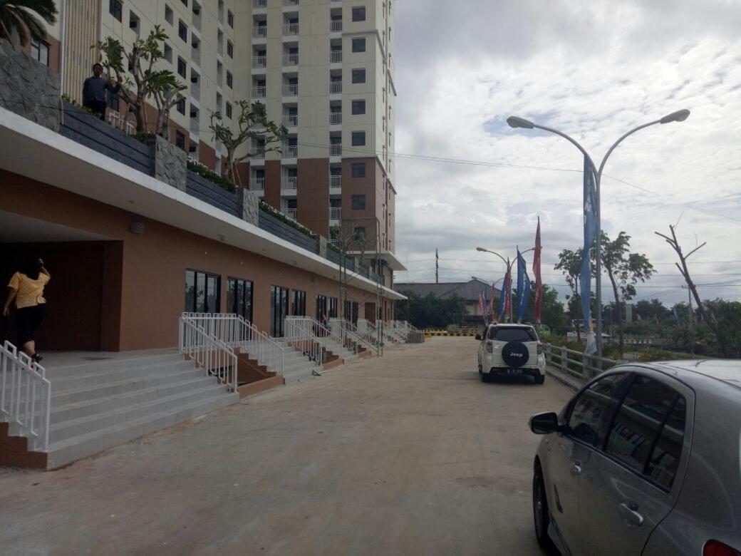 Betos Apartment Bekasi Exterior photo